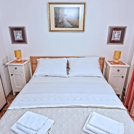 Gerber Krk * Krk Town